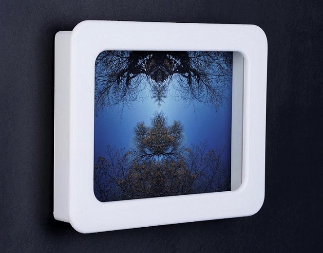 AQUA_FRAMED